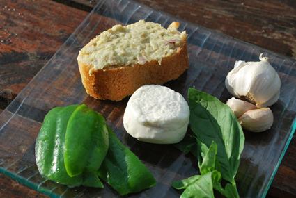 crème d'aubergine à tartiner au fromage de chèvre